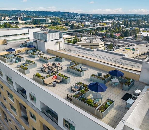 Apartments in Bellevue WA near Microsoft - Metro 112 Apartments Downtown Building Exterior