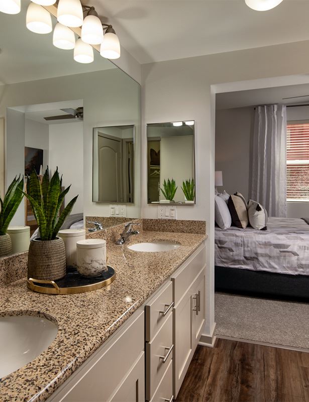 Miramar apartments for rent in San Diego near Qualcomm - Mira Bella Apartments