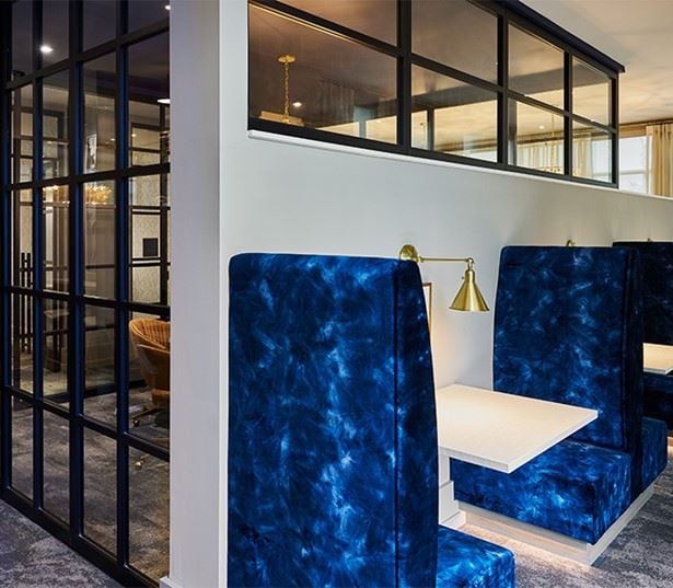 New Apartments in Herndon, VA - Passport Apartments - Business Lounge