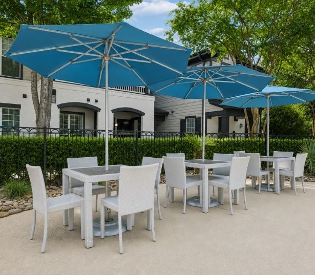 Apartments in Charlotte NC - Promenade Park - Poolside