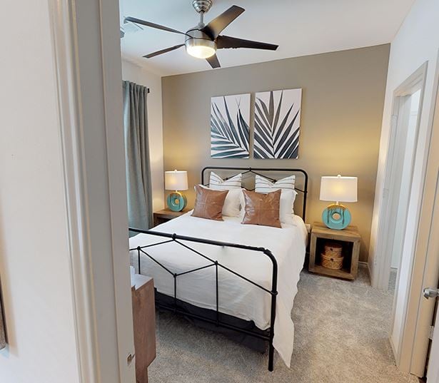 Renovated Townhomes for Rent in Charlotte - Promenade Park - bedroom