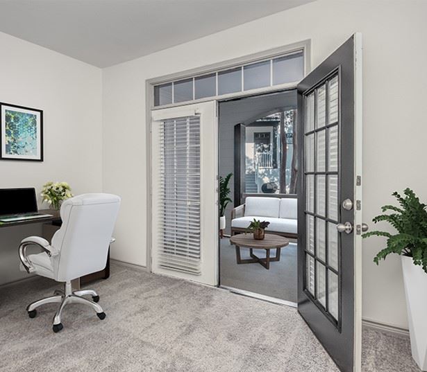 Promenade Park Apartments for Rent in Charlotte - Study