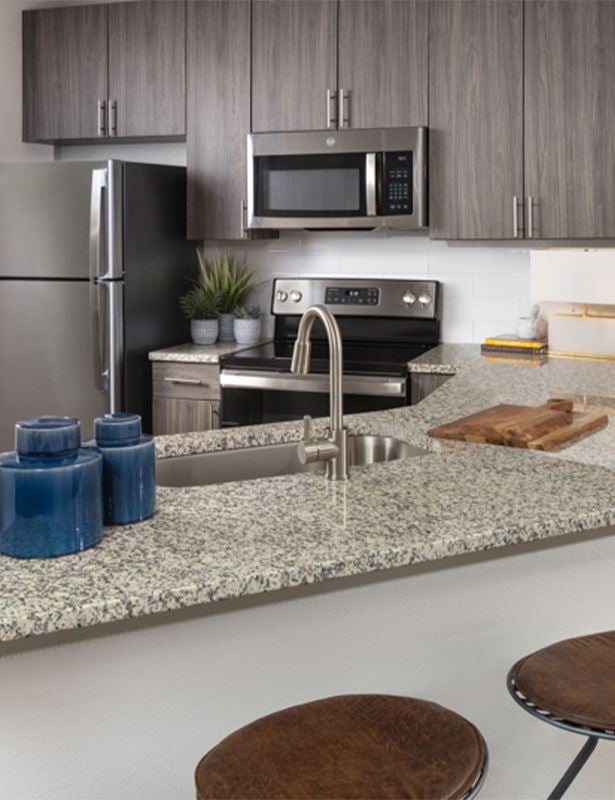 Ridgeview Apartments for Rent in South Austin - Kitchen