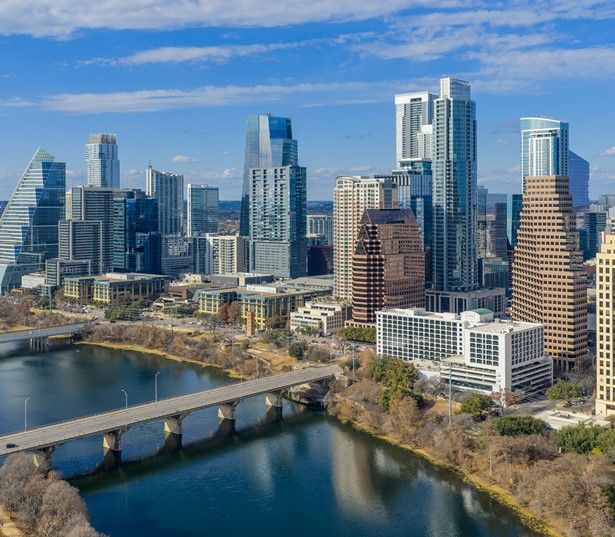 SkyHouse Austin Apartments near Lady Bird Lake
