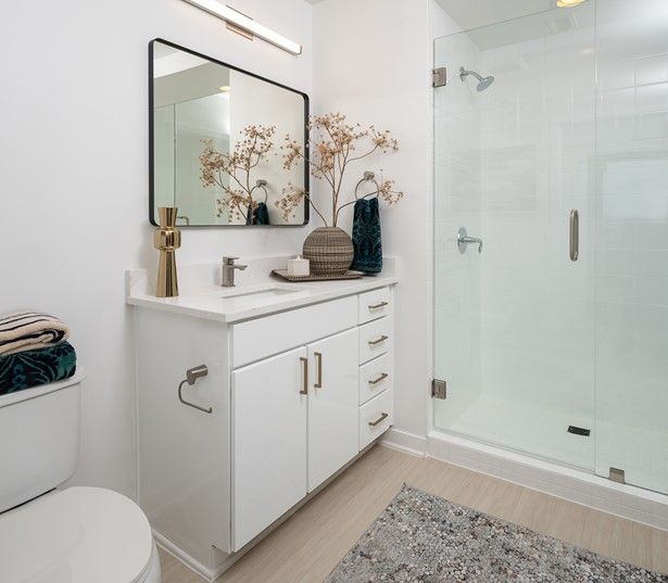 SkyHouse Austin apartments for rent downtown - Bathroom