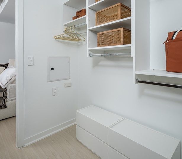 Downtown austin apartments - SkyHouse Austin Located on Austin's Lady Bird Lake - Closet