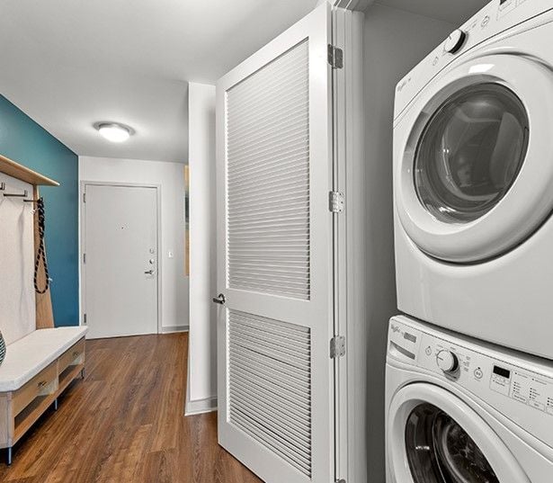 SkyHouse Dallas - Washer and Dryer - Katy Trail Apartments