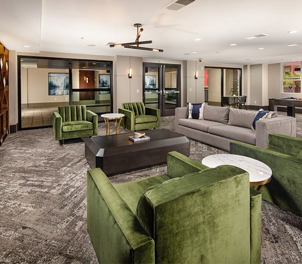 Apartments near Rady Children's Hospital - Mira Bella Resident Lounge