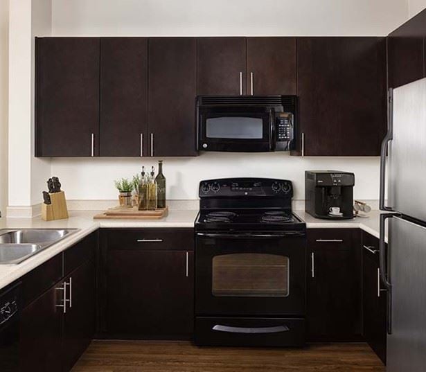 Brick Row - Downtown Plano Apartments - living area