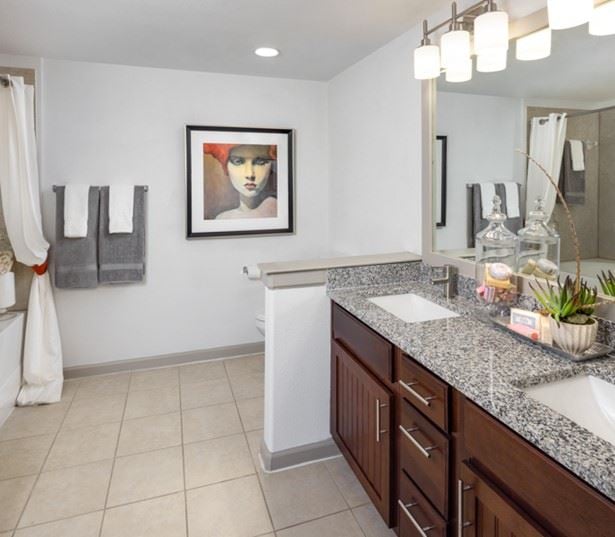 Glenhaven at Star Ranch - Near Meadow Lake Park Hutto, TX - bathroom