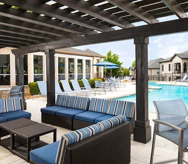 Glenhaven at Star Ranch - Near Meadow Lake Park Hutto, TX - poolside seating