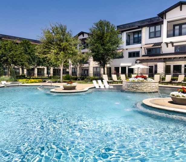 StoneLedge Apartments - Pool - Grapevine, TX Apartments for Rent
