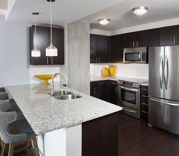 Houston high rise apartments for rent - SkyHouse River Oaks countertops