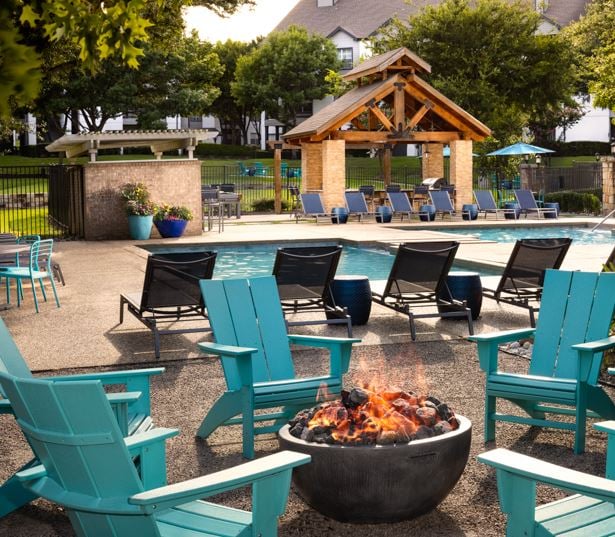 Villas at Stonebridge Ranch resident lounge - Apartments near Allen, TX