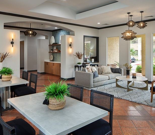 Kierland apartments for rent in North Scottsdale - San Carlos clubhouse with business center