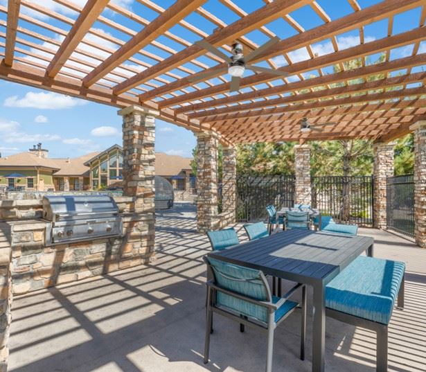 Apartments near Comcast -The Sanctuary At Tallyn's Reach Outdoor Pavilion gazebo with grill