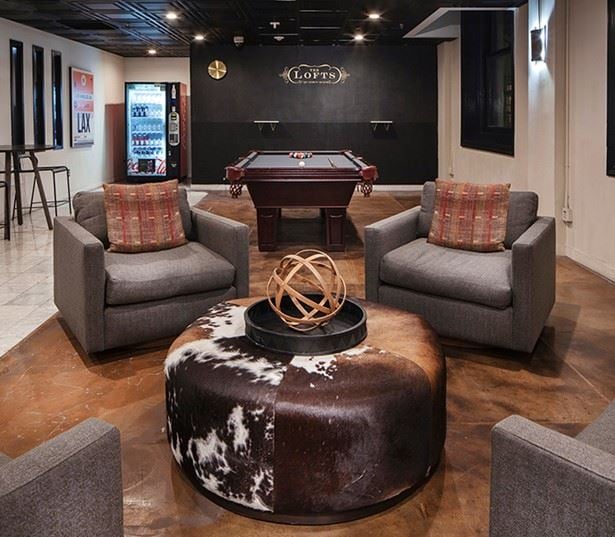 Gallery Row apartments for rent in Los Angeles - Lofts at Security Building resident lounge
