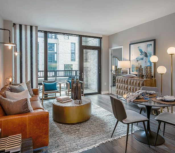 Reston Town Center Apartments for rent - Signature Apartments - Living areas