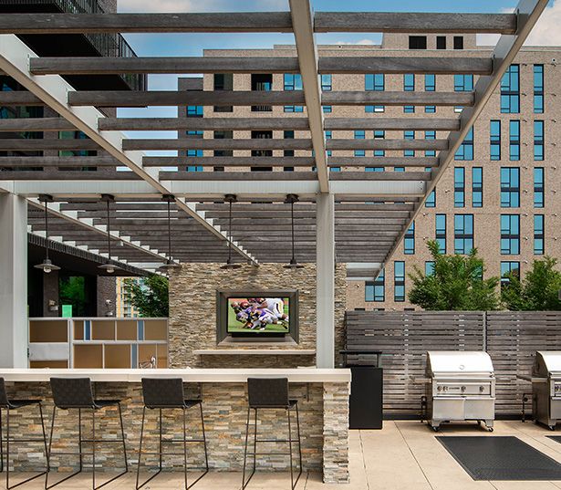 Signature Apartments at Reston Town Center - grills