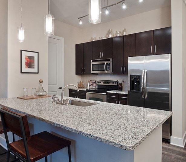Charlotte apartments for rent - Silos South End - granite countertops stainless steel appliances