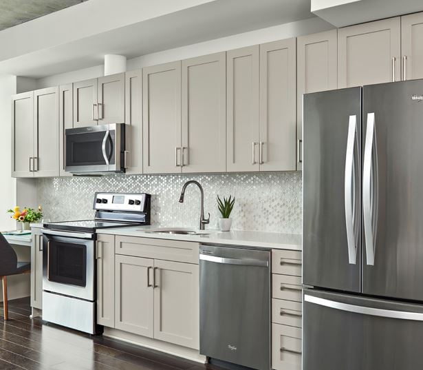 SkyHouse Nashville stainless steel appliances Nashville TN - apartments in the gulch