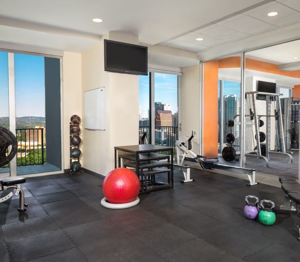 Lady Bird Lake apartments for rent - SkyHouse Austin 9- Fitness Studio