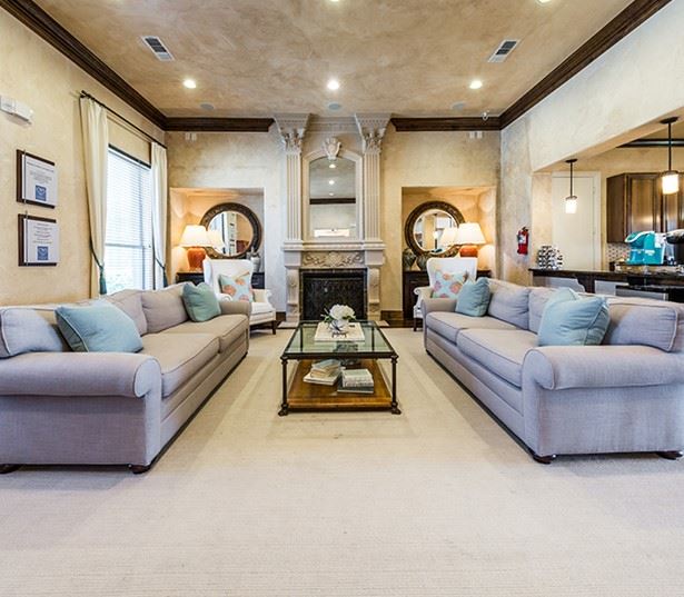 Tour the Gallery Apartments Near Hutto Lake Park, Hutto, TX