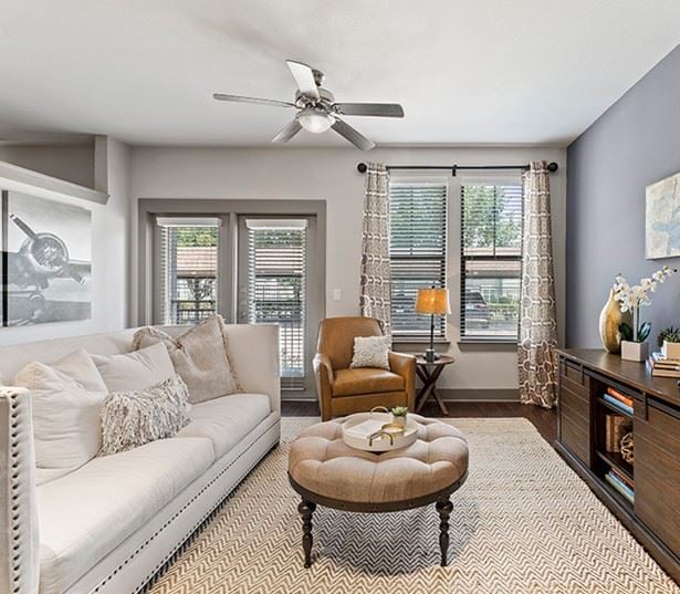 StoneLedge Apartments - Spacious living rooms - Grapevine ISD Apartments