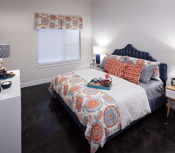 Larq Henderson Gallery Apartments in KnoxHenderson, TX