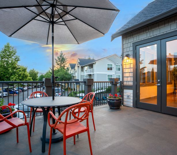 Apartments in Issaquah WA near Siemens - The Timbers at Issaquah Ridge Exterior