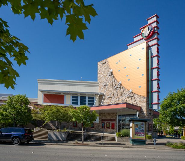 Snoqualmie Falls apartments - The Timbers at Issaquah Ridge Nearby Shopping
