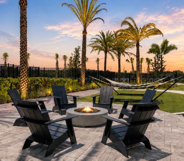 1 Bedroom Apartments in Tampa, FL - The Residence Peninsula - Fire Pit