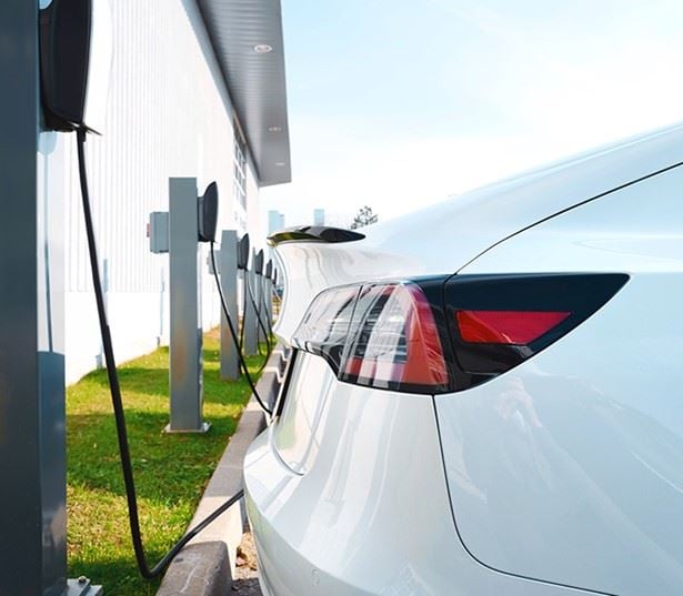 Avion on Legacy - Scottsdale Apartments with EV Chargers