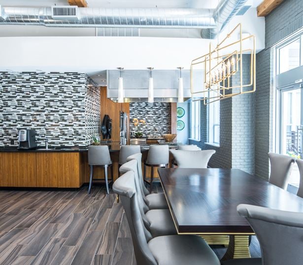 Speer Boulevard apartments for rent - The Boulevard Apartments Resident lounge