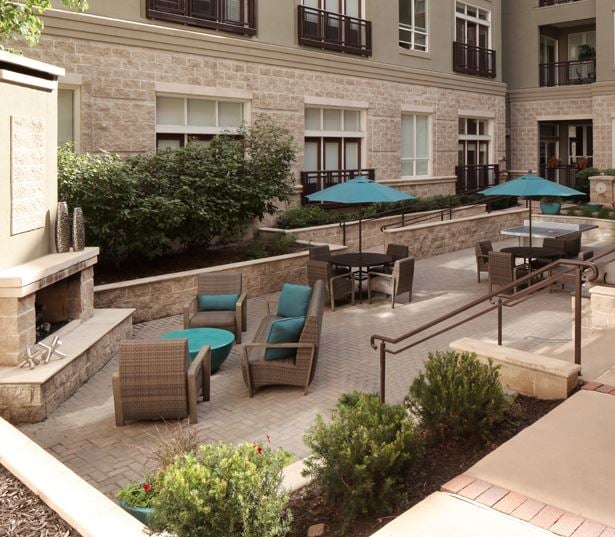 The Boulevard Apartments for rent - Capitol Hill Apartments in Denver - courtyard