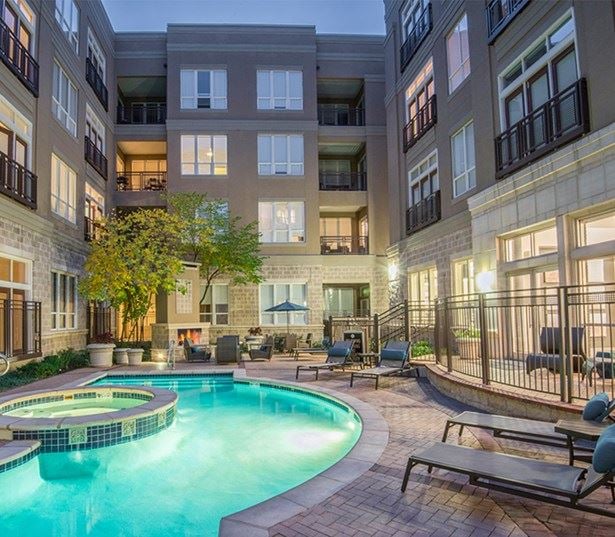 Speer Boulevard apartments in Denver - The Boulevard Apartments Heated pool and spa