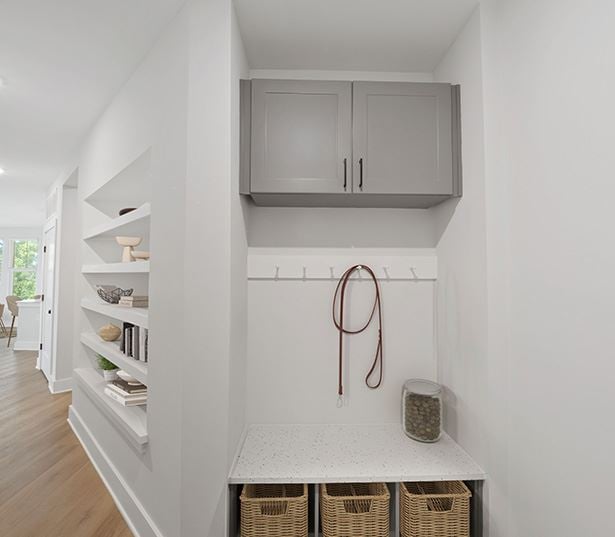 The Henslow Daniel Island - mudroom - Charleston, SC Apartments
