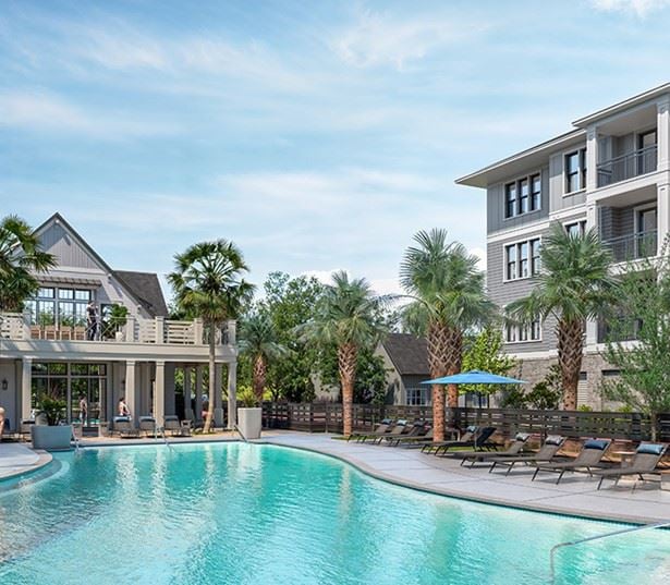 The Henslow Daniel Island - swimming pool - Charleston, SC Apartments