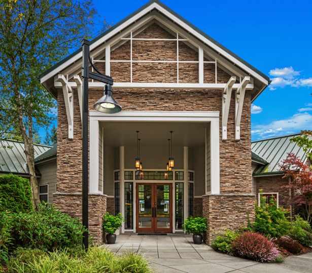 Lake Washington School District apartments - The Lodge at Redmond Ridge Townhome Clubhouse