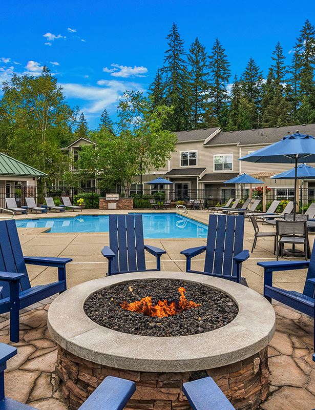 Townhomes in Redmond, WA - The Lodge at Redmond Ridge - Firepit