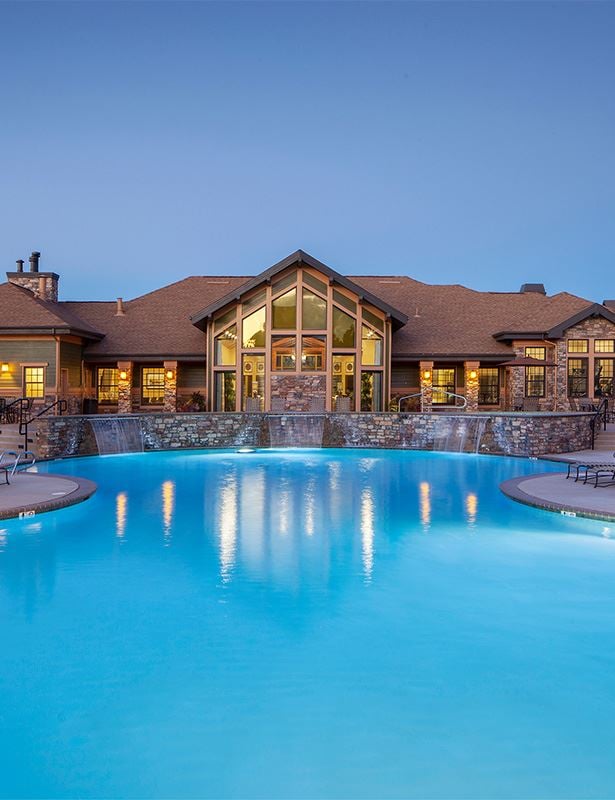 Southeast Aurora apartments near Comcast - The Sanctuary At Tallyn's Reach Outdoor swimming pool