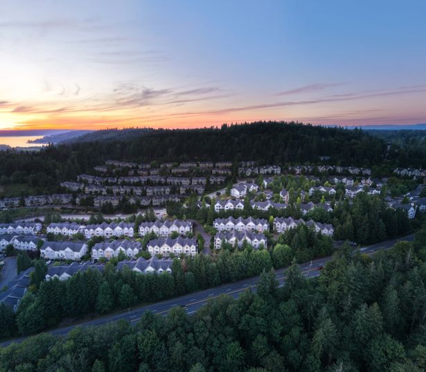 Snoqualmie Falls apartments - The Timbers at Issaquah Ridge Neighborhood