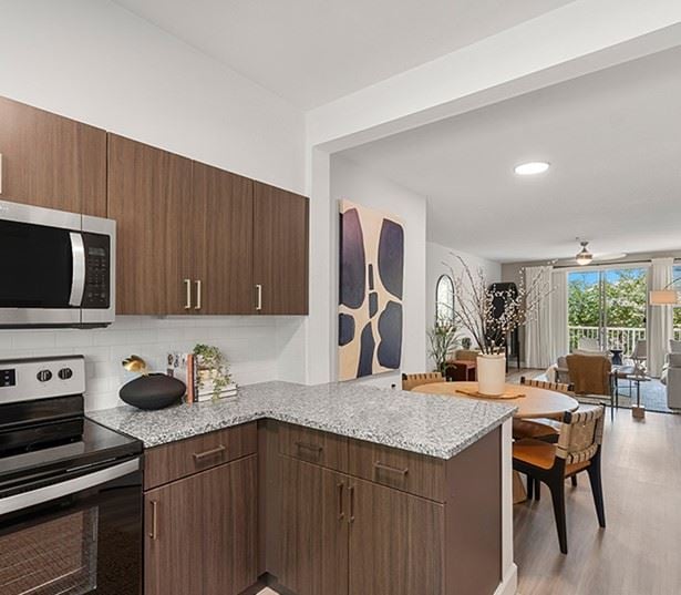 Upgraded apartments in Issaquah - The Timbers at Issaquah Ridge - Kitchen