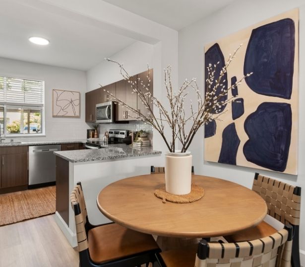 Townhomes in Issaquah, WA - The Timbers at Issaquah Ridge - Living Room