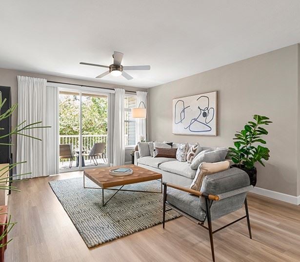 Snoqualmie Falls apartments - The Timbers at Issaquah Ridge Spacious living room interior