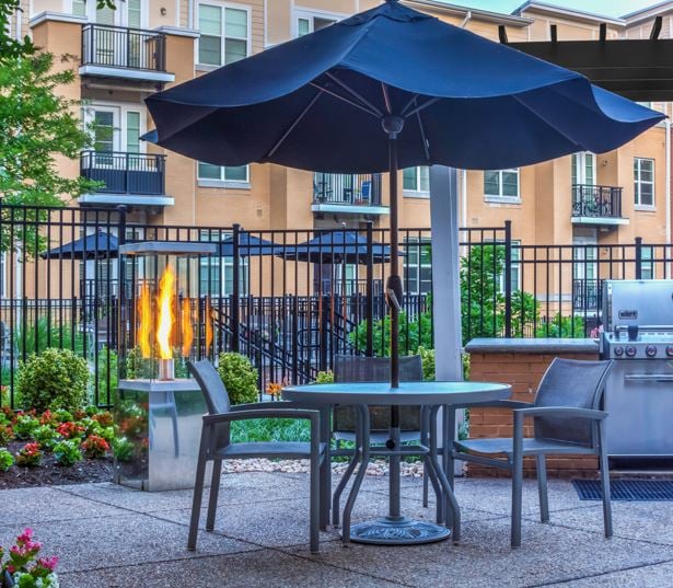 Mosaic District apartments for rent - The Reserve at Tysons Corner Poolside, outdoor lounge
