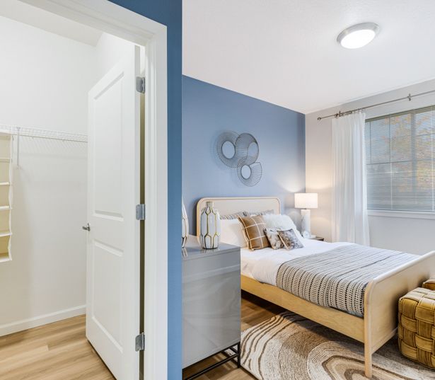 Victory Flats apartments in Beaverton near Nike - large walk-in closets with built-in storage