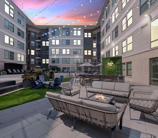 Cumberland Apartments - Vinings Lofts and Apartments - firepit