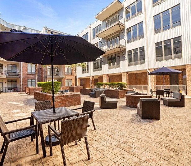 Apartments 77008 - 2125 Yale apartments for rent - Courtyard with Fire Pit and Water Feature