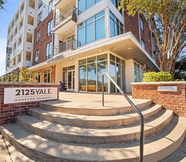 1 bedroom apartments houston - 2125 Yale Exterior Building